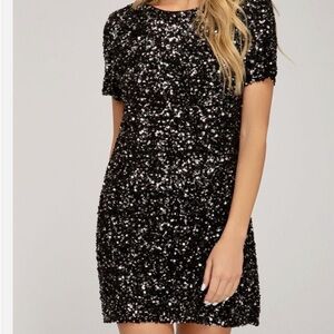 Brand New Boutique Sequin Mini Black Short Sleeve Cocktail Festive Dress